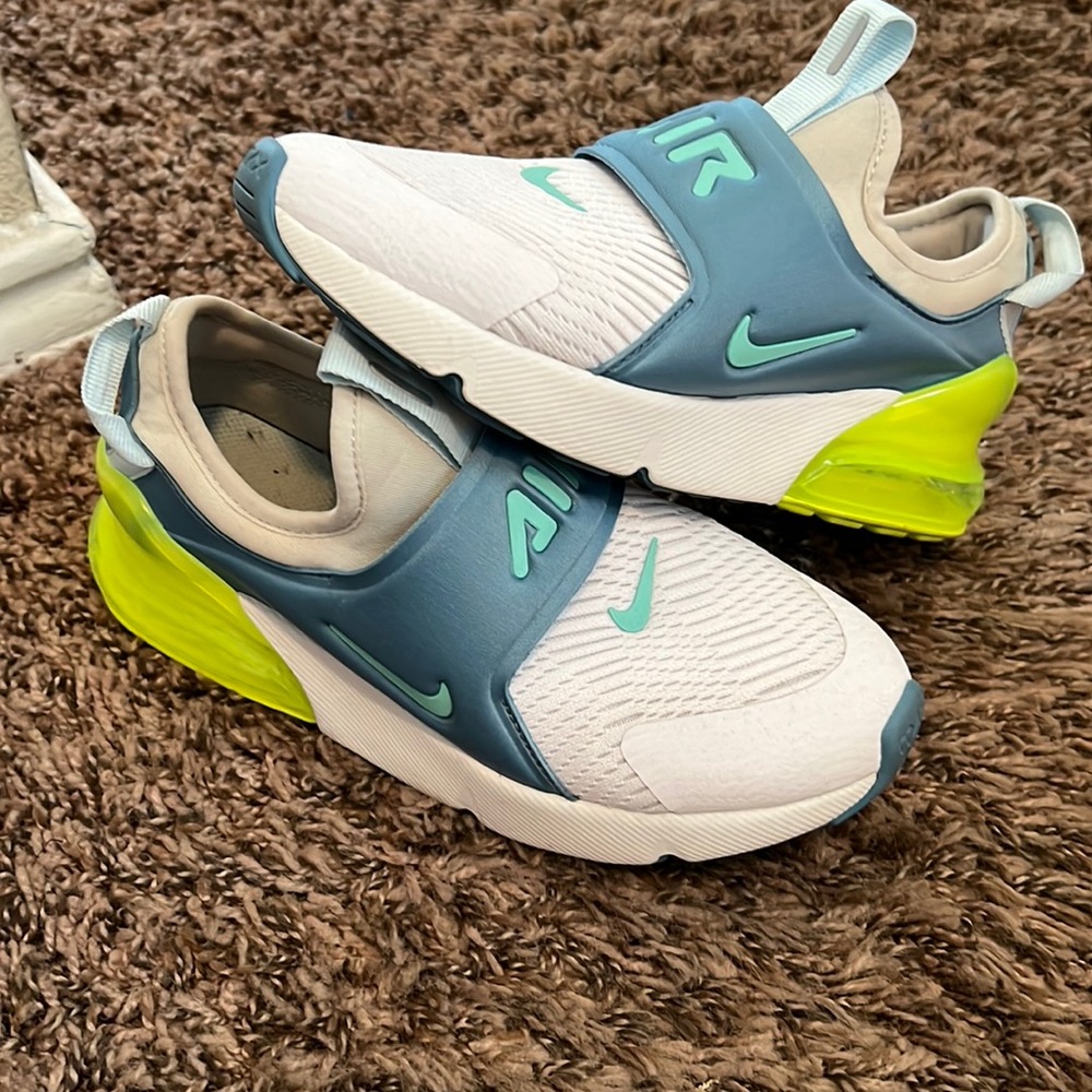 Big kids Nike Air max